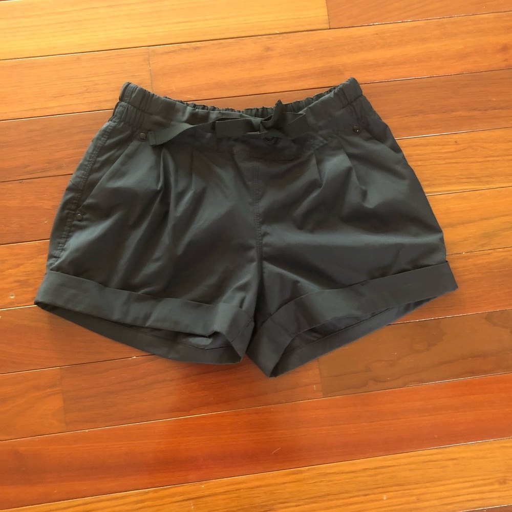 Lululemon spring break shorts